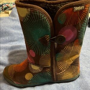 Skechers Colorful Patterned Winter Boots